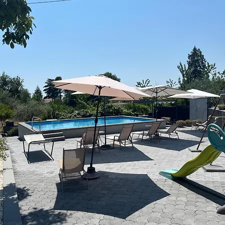 Sikelia Etna House בית נופש *